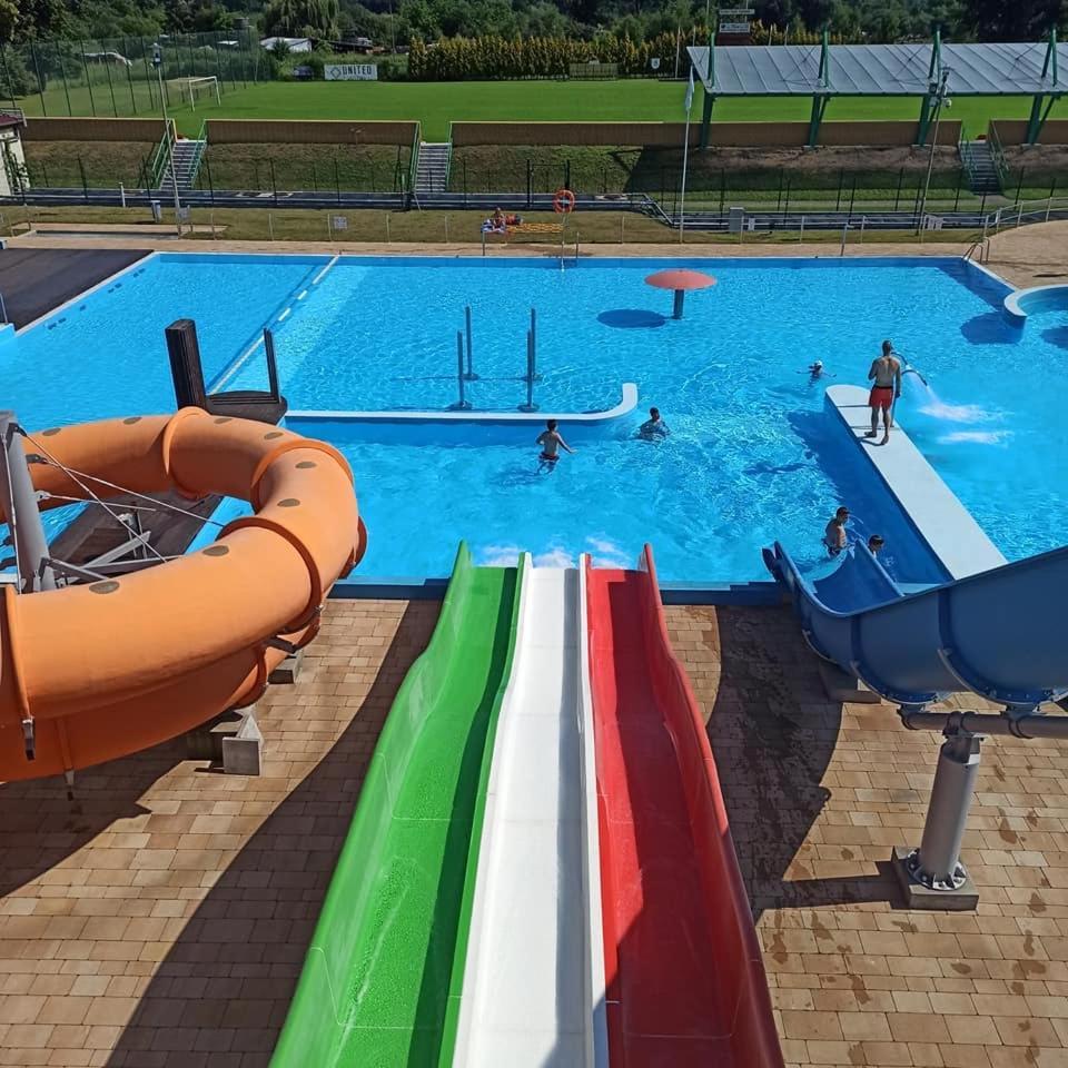 Apartament Z Jacuzzi Na Wylacznosc Dolina Baryczy Zmigrod Экстерьер фото